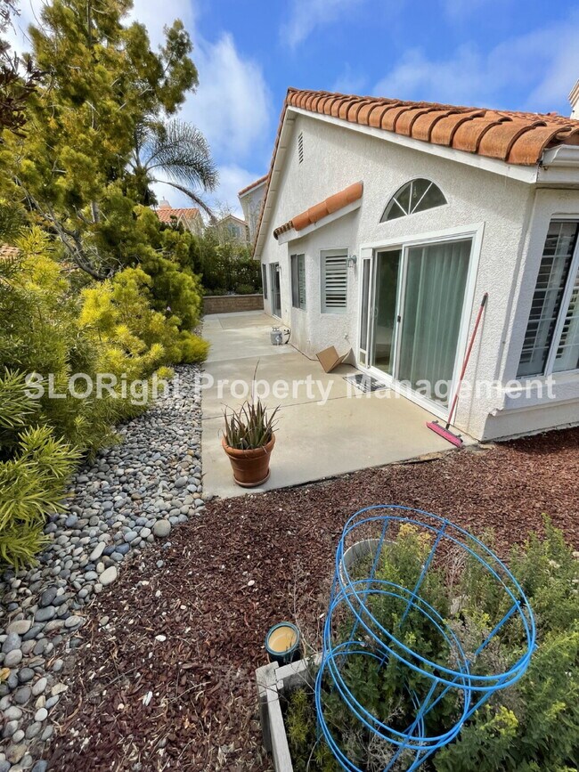 Building Photo - AVAILABLE AUGUST- Beautiful 3 Bed / 2 Bath in Nipomo