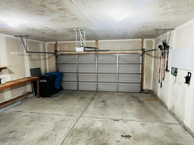 Building Photo - 706 S 1690 W