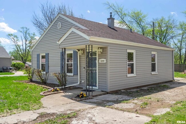 Building Photo - 5209 N Glen Elm Dr