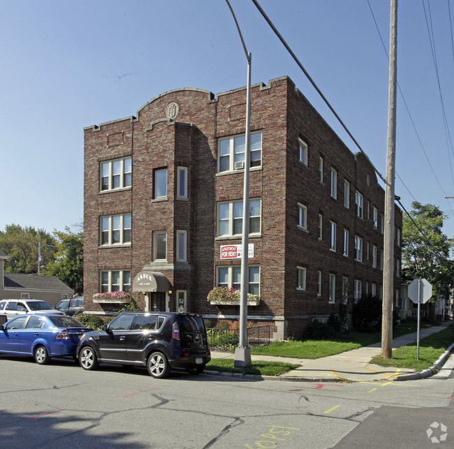 Building Photo - Astor Apartments