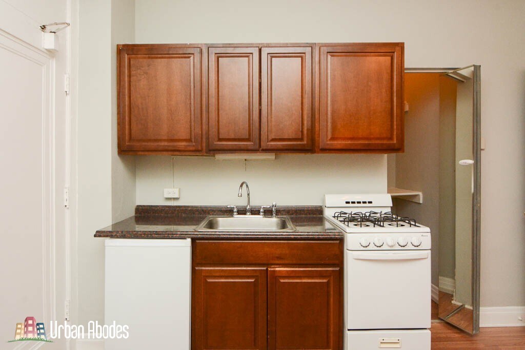 Building Photo - 3836 N Fremont St