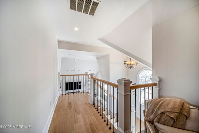 Building Photo - 3 Elizabeth Pl