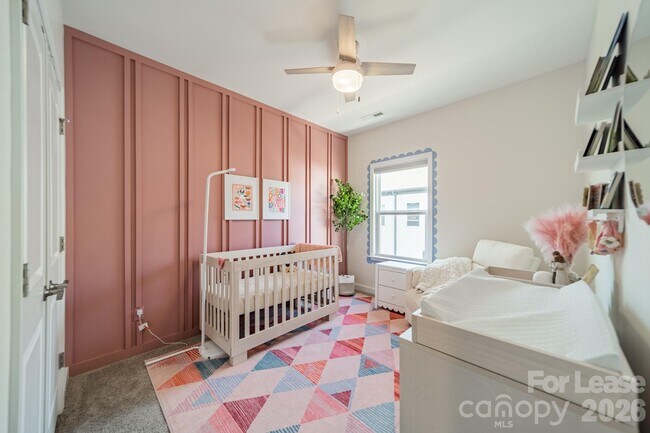 Building Photo - 4040 Hidden Oaks Dr