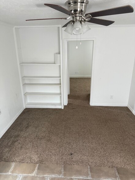 Building Photo - 710 Storey Ave