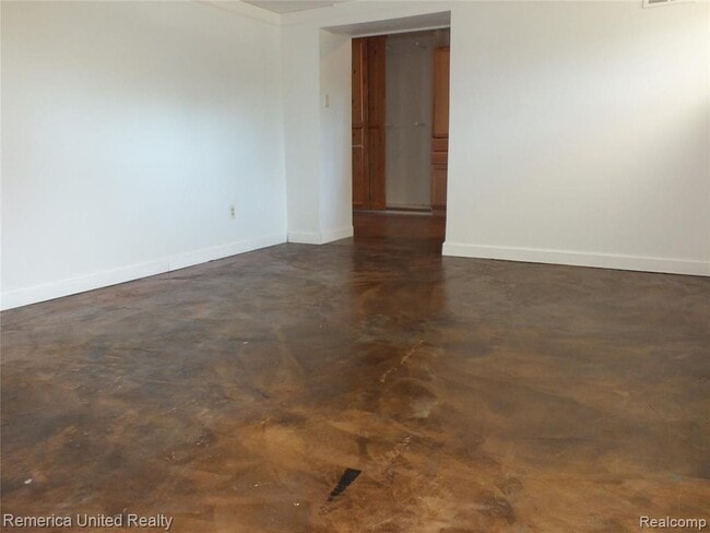 Building Photo - 23861 Longacre St