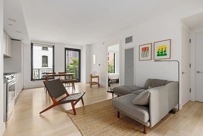 Building Photo - spacious one-bedroom, one-bathroom layout