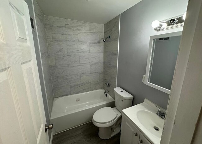 Building Photo - 8576 Kathlyn Dr