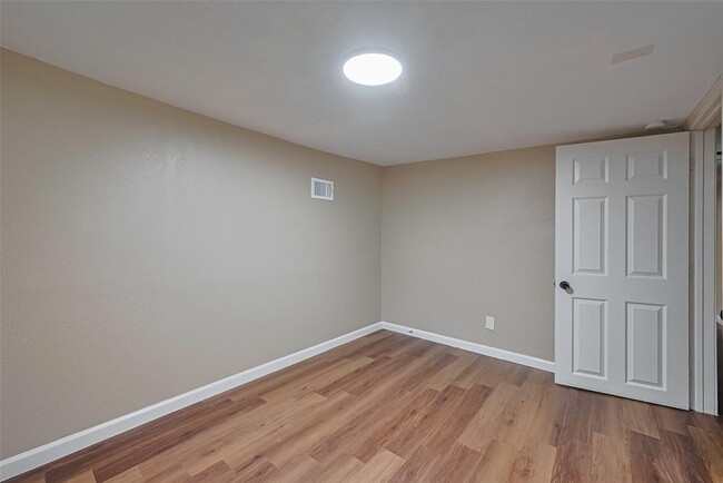 Building Photo - 1311 Pershing St