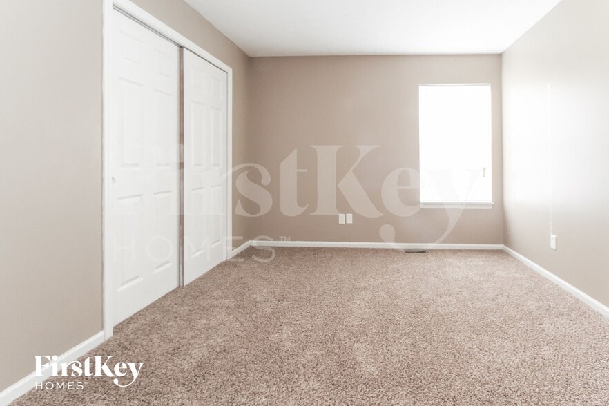 Building Photo - 2032 Alysheba Dr