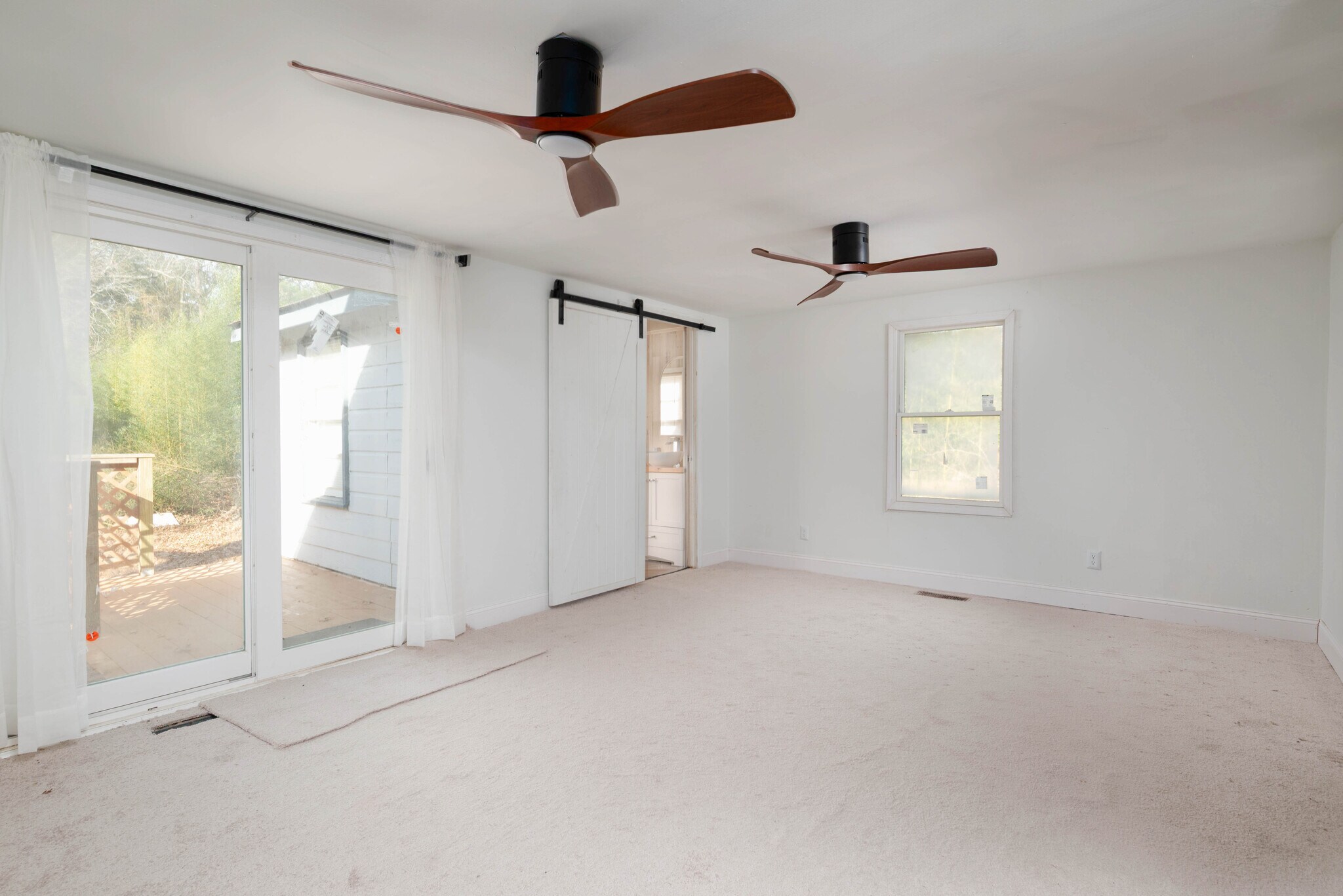 Building Photo - 3815 Dorothy Dr