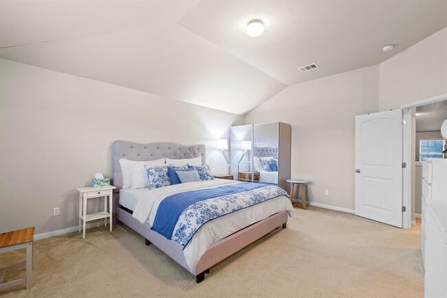 Building Photo - 112 David Duval Ct