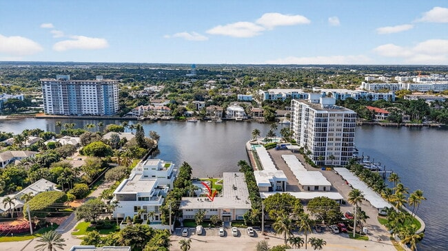 Building Photo - 414 Seasage Dr