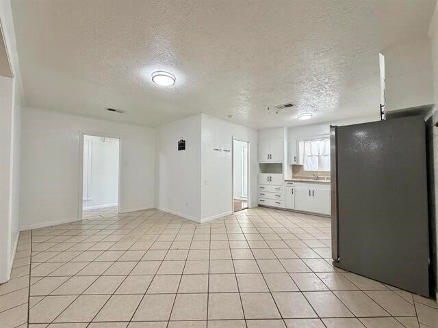 Building Photo - 4690 Fieldwood Ln