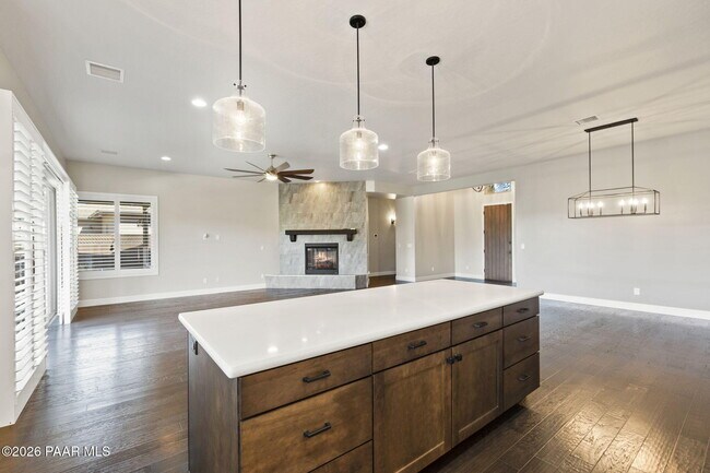 Building Photo - 1476 Sierry Peaks Dr