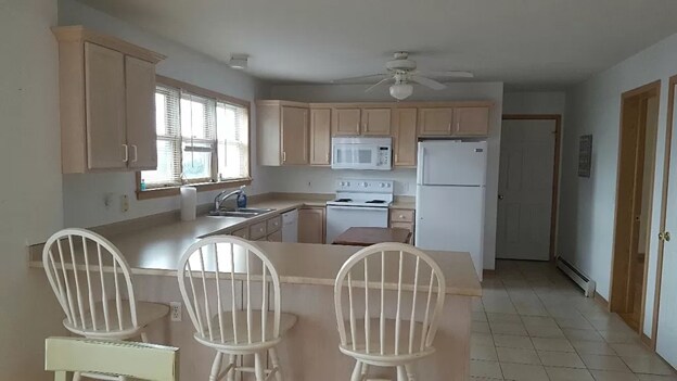 Building Photo - 433 Wolcott Ave