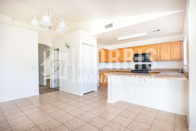 Building Photo - NO HOA in this Amazing Home in Santa Rosa ...