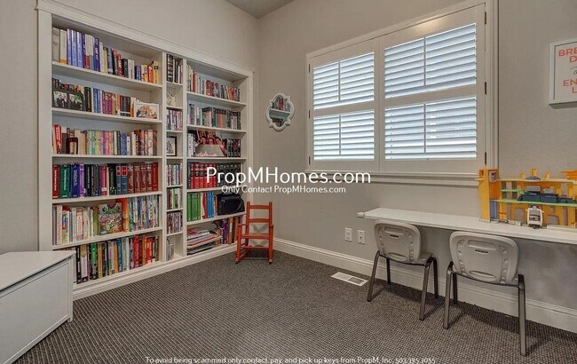 Building Photo - Luxury Four Bedroom Home in King City!