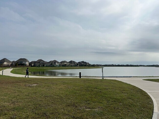 Building Photo - Beautiful Texas City Home in Seacrest Subdivsion