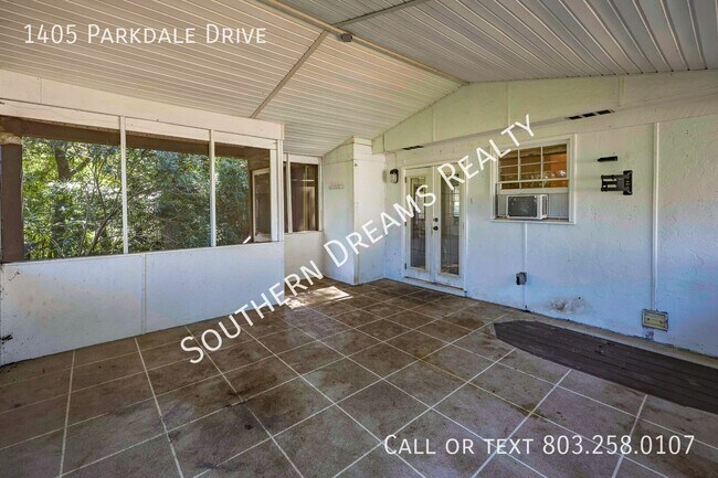 Building Photo - 1405 Parkdale Dr