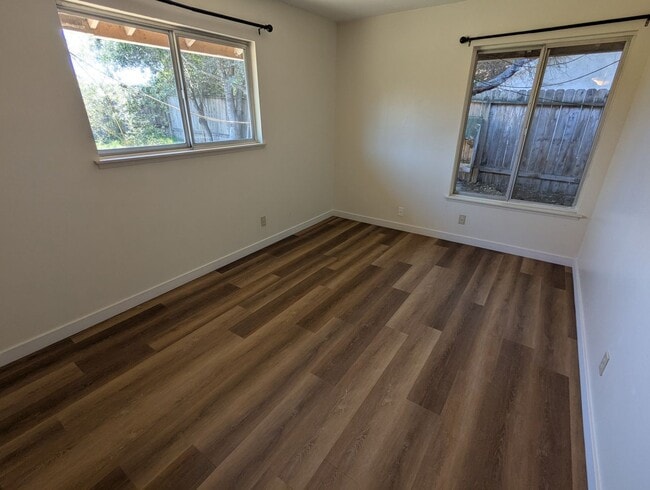 Building Photo - 3943 Constellation Rd