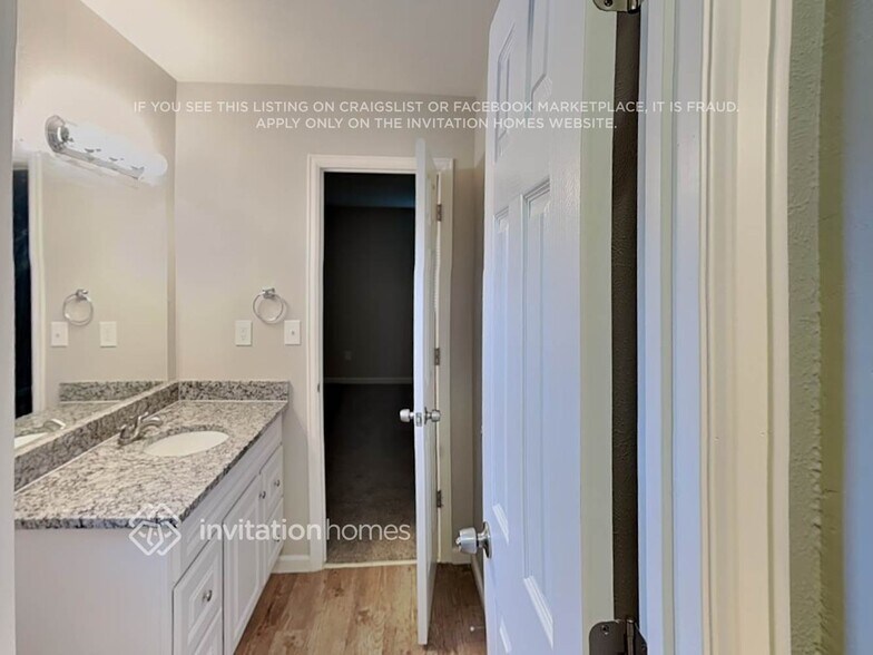 Building Photo - 9153 Meade St