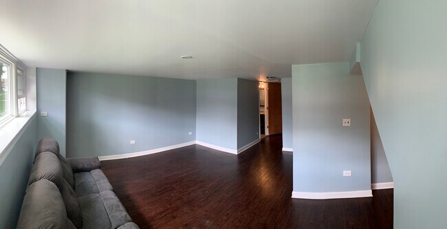 Living Room - 10332 Elizabeth St