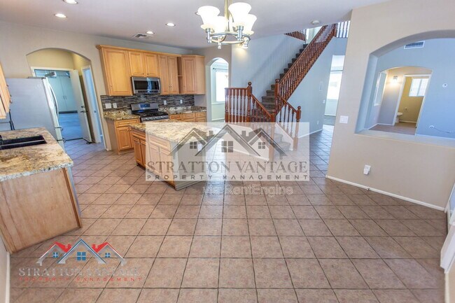 Building Photo - 4808 W Allen St