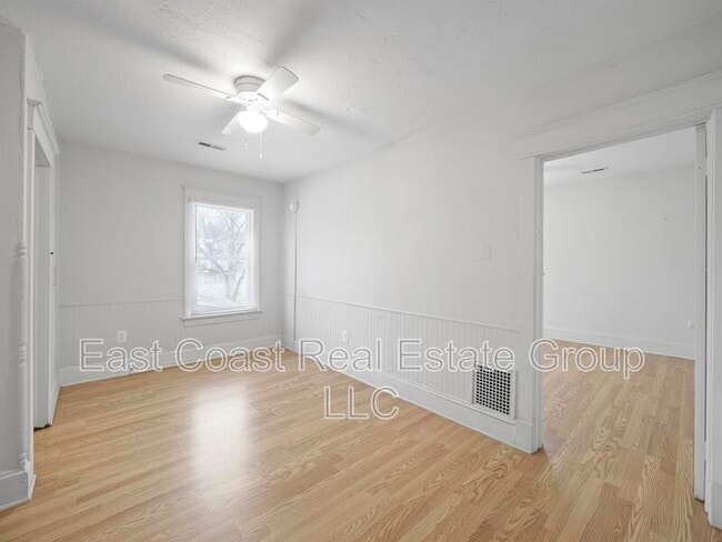 Building Photo - 157 N Conococheague St