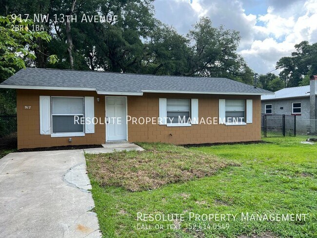Building Photo - Newly Remodeled 2/1 - NW Ocala