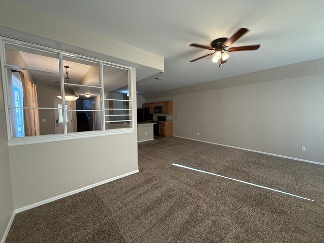 Building Photo - Nice Three Bedroom Townhome 80916