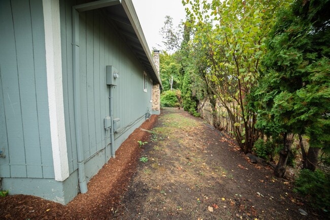 Building Photo - 3 Bedroom Home on Cul-De-Sac