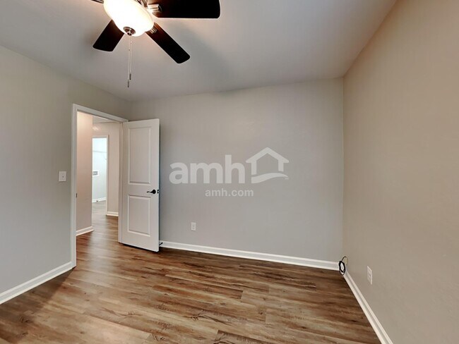 Building Photo - 170 Al Jennah Blvd