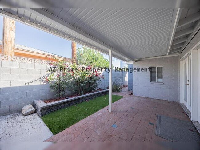 Building Photo - 3137 N 4th Ave