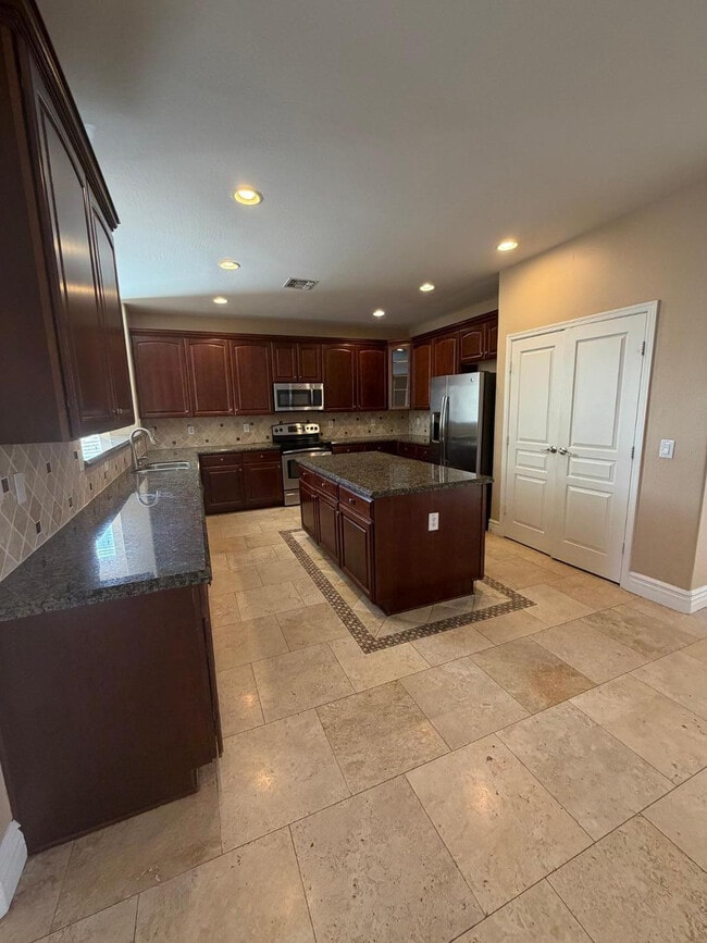 Building Photo - 3436 E Casa Mader Dr