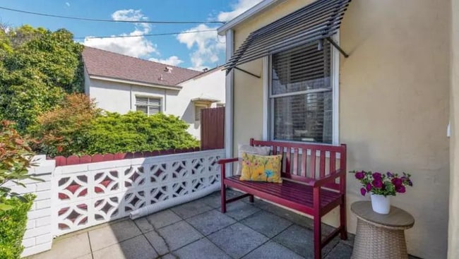 Building Photo - 5230 15th Ave