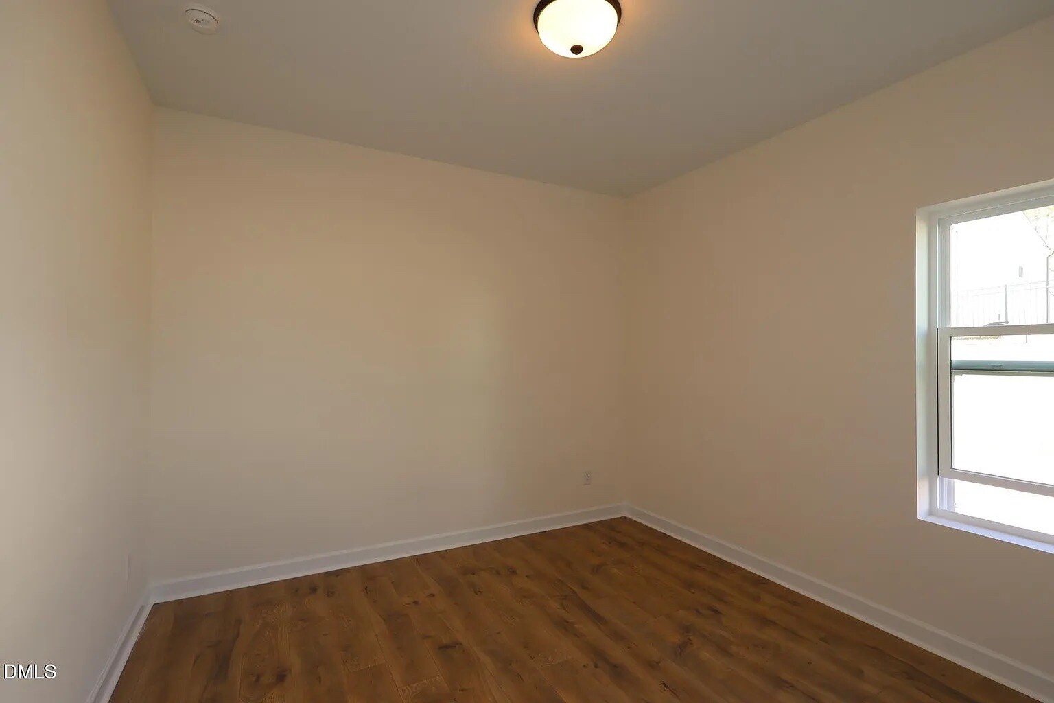 Building Photo - Room in House on Dimaggio Dr