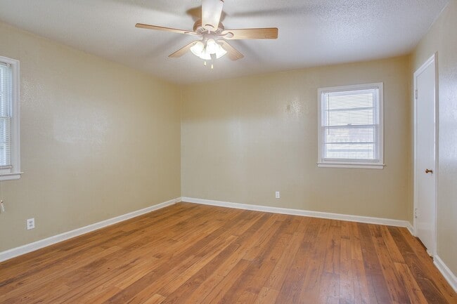 Building Photo - 3518 38th St