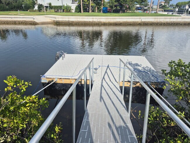 Building Photo - 4446 San Juan Dr