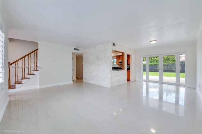 Building Photo - 9975 SW 85th St