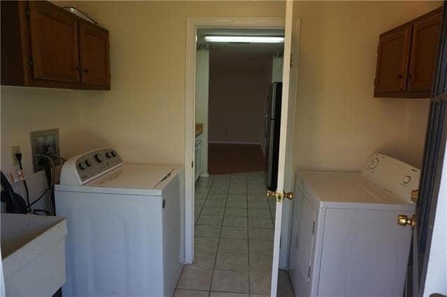 Building Photo - 4216 Loire Dr