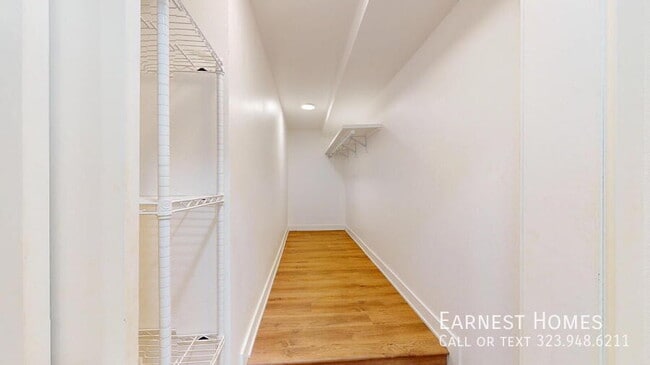 Building Photo - 3424 Oak Glen Dr