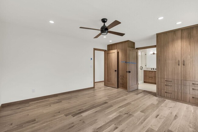 Building Photo - Pinebrook Luxury Remodeled Home