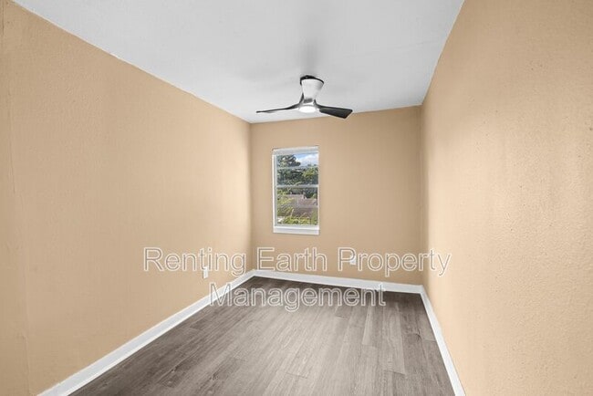 Building Photo - 1504 35th Street Ensley
