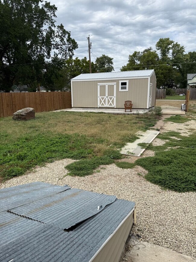 Building Photo - Charming Home in Abilene, KS