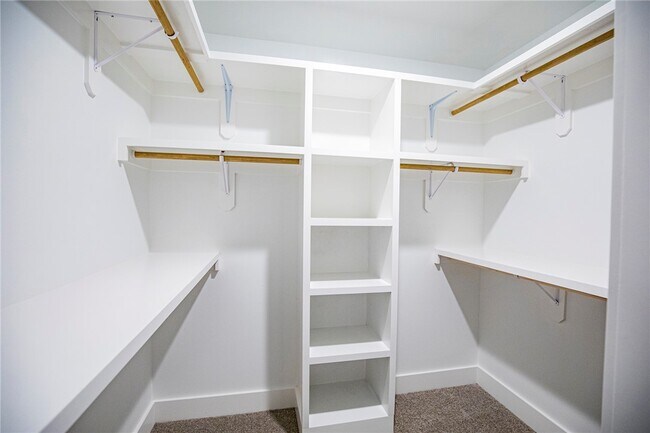 Building Photo - 715 N Mt Olive St