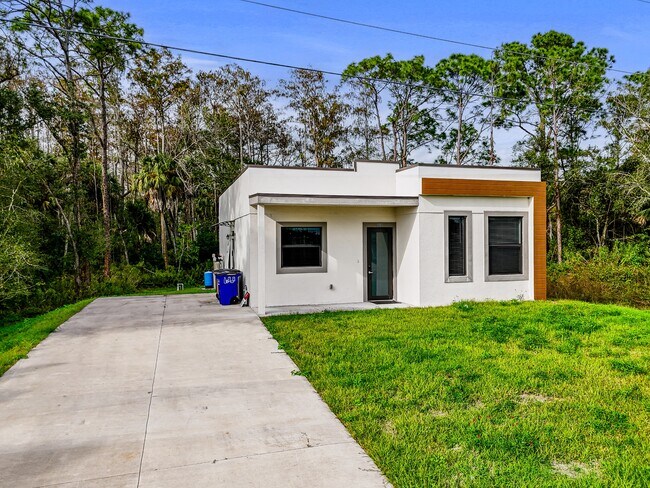 Building Photo - 1911 Lorna Ave