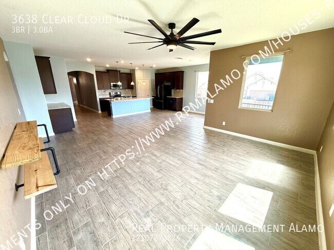 Building Photo - 3638 Clear Cloud Dr