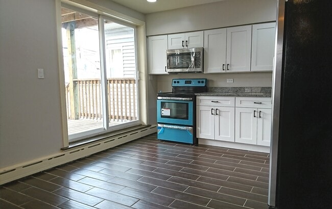 Building Photo - 2306 N Mason Ave