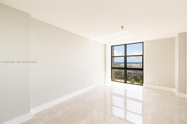 Building Photo - 3031 N Ocean Blvd