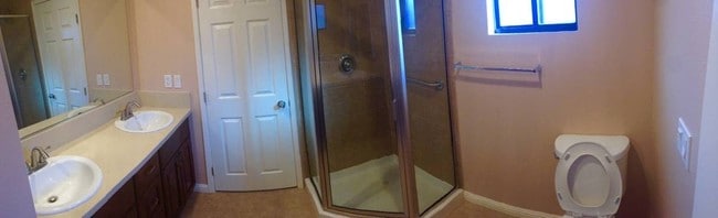 Building Photo - 4219 Walnut Grove Ave